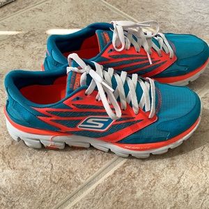 Skechers Women's Teal and Orange Athletic Shoes